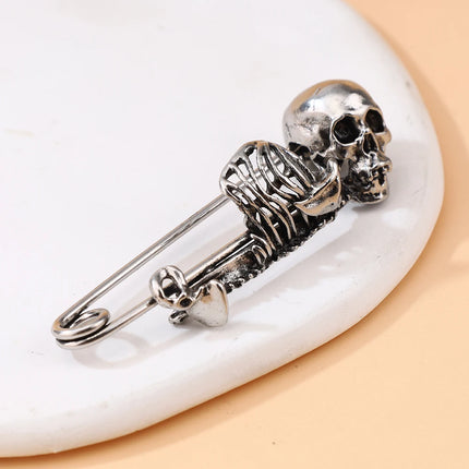 Vintage Halloween Skeleton Brooch Creative Punk Style Retro Skull Pin Clothing Accessories Spooky Gothic Skull Badge Lapel Pins