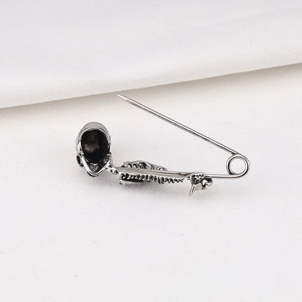 Vintage Halloween Skeleton Brooch Creative Punk Style Retro Skull Pin Clothing Accessories Spooky Gothic Skull Badge Lapel Pins