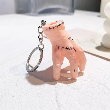 1/2pcs Halloween Novelty Hand Keychain Gothic Stitched-Up Wound Hands Keychain Bag Pendant Decoration Party Holiday Gifts