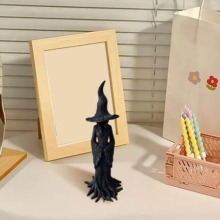 Dark Style Halloween Witch Statue Resin Desktop Ornament Retro Gothic Horror Decor Home Party Decoration Collectible Figurine