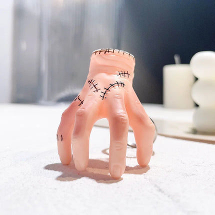 1/2pcs Halloween Novelty Hand Keychain Gothic Stitched-Up Wound Hands Keychain Bag Pendant Decoration Party Holiday Gifts