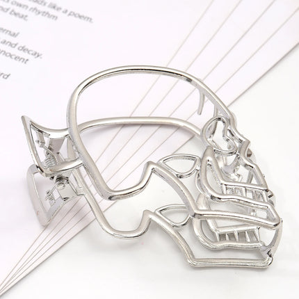 Halloween punk style metal skull hair grab hair accessories are suitable for girls and ladies to wear every day