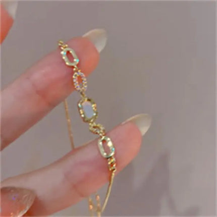 Elegant Red Crystal Zircon Metal Chain Bracelets for Women Colorful Heart Bracelets Party Wedding Wrist Charms Jewelry Gift